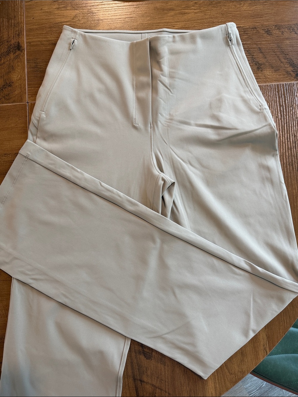 lululemon athletica Women's Beige/Taupe Stretch Trousers